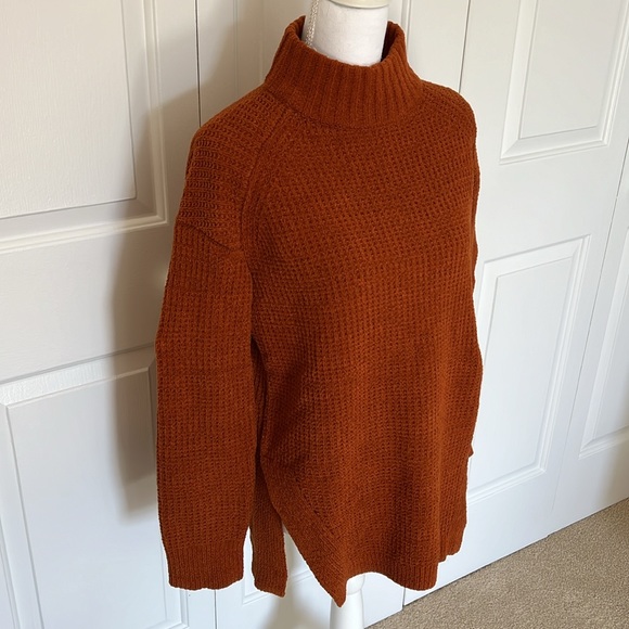 Target Sweater - Picture 4 of 7